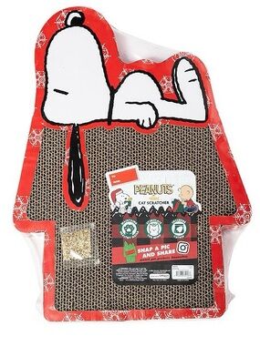 NWT Peanuts Snoopy Snowflake Cat Scratcher with catnip